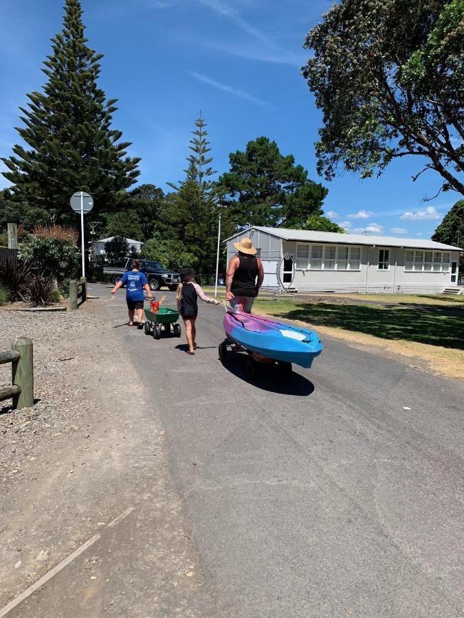 Urenui Beach Bach Exterior photo